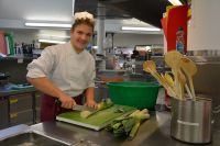 Valentin arbeitete als Koch.JPG